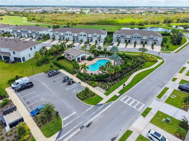 17645 CRESCENT MOON LOOP, Bradenton, FL 34211