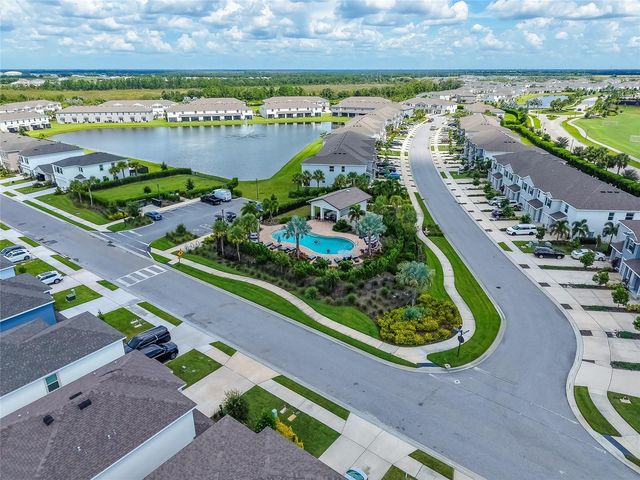 17645 CRESCENT MOON LOOP, Bradenton, FL 34211