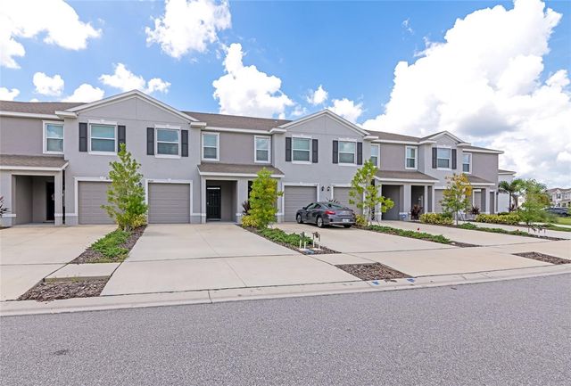 17645 CRESCENT MOON LOOP, Bradenton, FL 34211