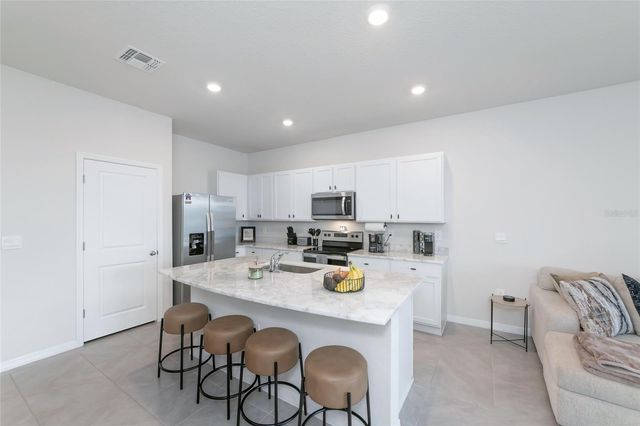 17645 CRESCENT MOON LOOP, Bradenton, FL 34211