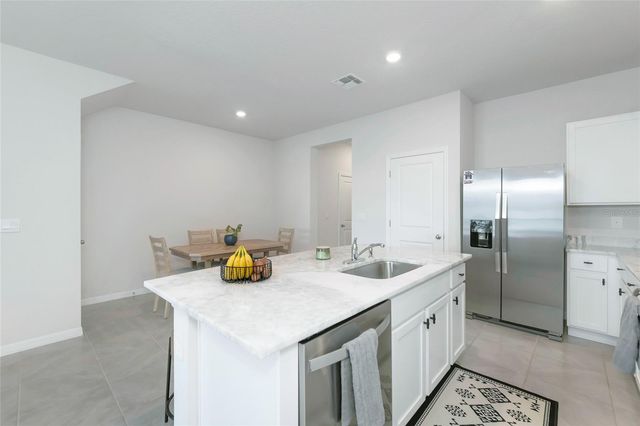 17645 CRESCENT MOON LOOP, Bradenton, FL 34211