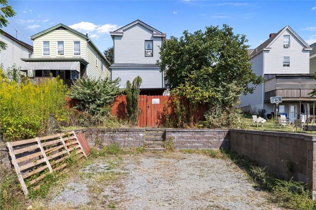 2312 Spring St, Arlington, PA 15210