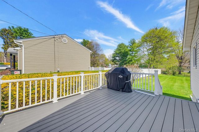 12 Reservoir Road, Highland, NY 12528