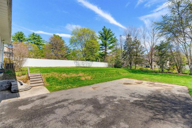 12 Reservoir Road, Highland, NY 12528