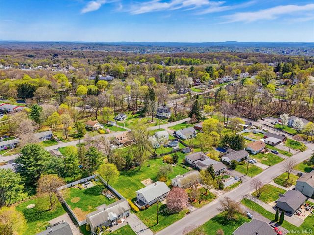 12 Reservoir Road, Highland, NY 12528