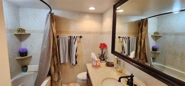 6371 La Costa Drive 104, Boca Raton, FL 33433