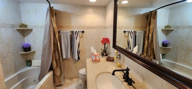 6371 La Costa Drive 104, Boca Raton, FL 33433