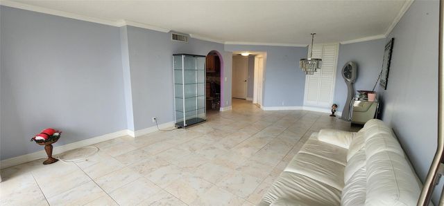 6371 La Costa Drive 104, Boca Raton, FL 33433