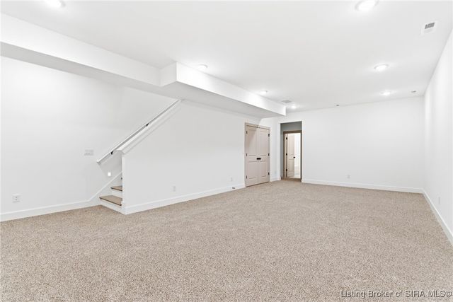 711 Lillian Way, Jeffersonville, IN 47130