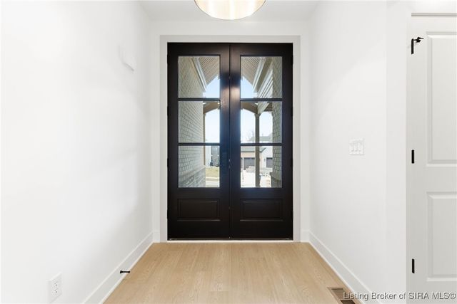 711 Lillian Way, Jeffersonville, IN 47130