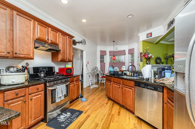 3304 Black Stallion Court, Zebulon, NC 27597