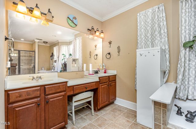 3304 Black Stallion Court, Zebulon, NC 27597