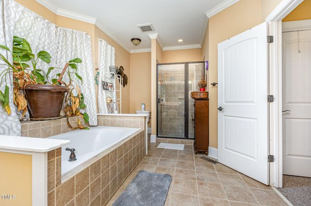 3304 Black Stallion Court, Zebulon, NC 27597
