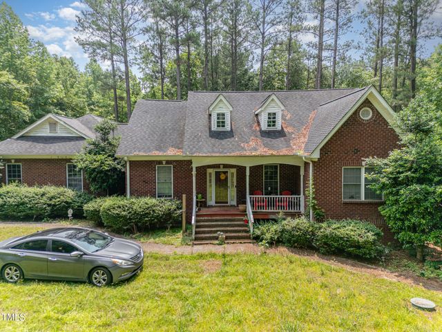 3304 Black Stallion Court, Zebulon, NC 27597
