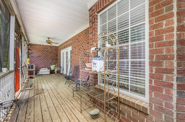3304 Black Stallion Court, Zebulon, NC 27597