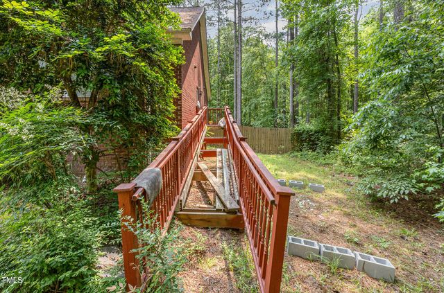 3304 Black Stallion Court, Zebulon, NC 27597