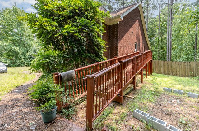 3304 Black Stallion Court, Zebulon, NC 27597