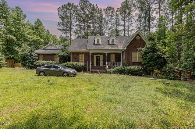 3304 Black Stallion Court, Zebulon, NC 27597