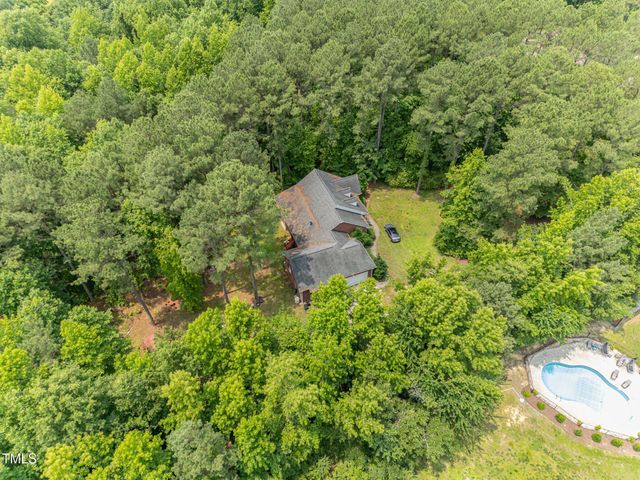 3304 Black Stallion Court, Zebulon, NC 27597