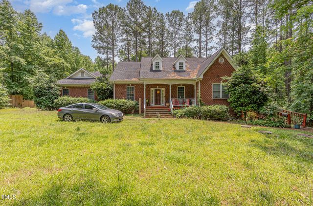 3304 Black Stallion Court, Zebulon, NC 27597