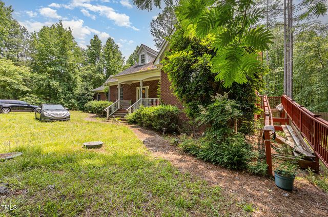 3304 Black Stallion Court, Zebulon, NC 27597