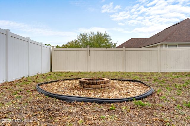 3255 Ginny Lake Drive, Middleburg, FL 32068