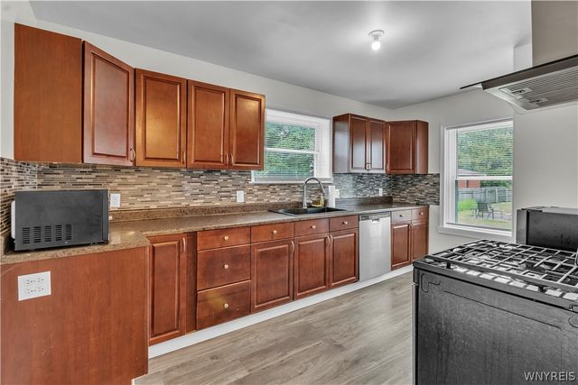 375 Beattie Avenue, Lockport City, NY 14094