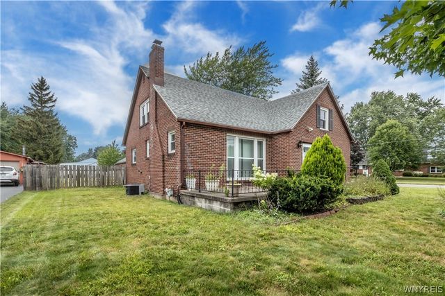 375 Beattie Avenue, Lockport City, NY 14094