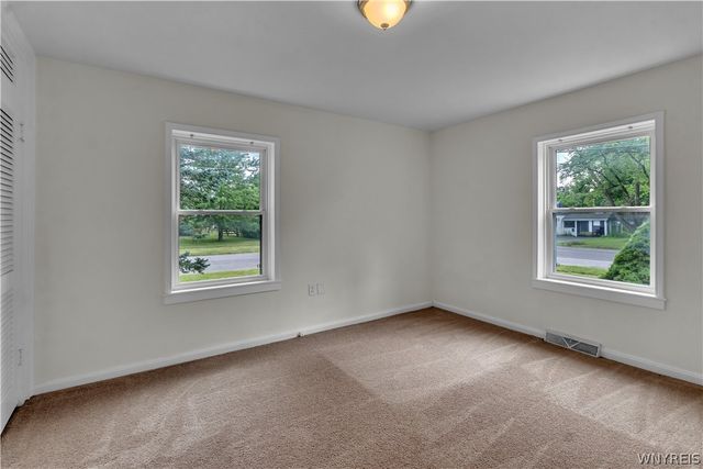 375 Beattie Avenue, Lockport City, NY 14094