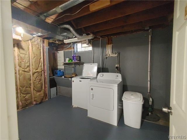 375 Beattie Avenue, Lockport City, NY 14094