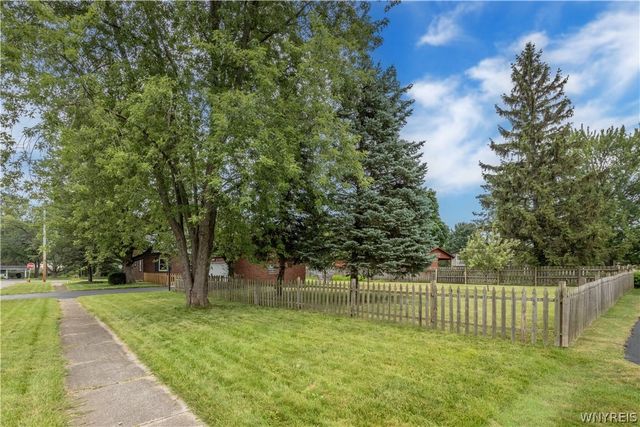 375 Beattie Avenue, Lockport City, NY 14094