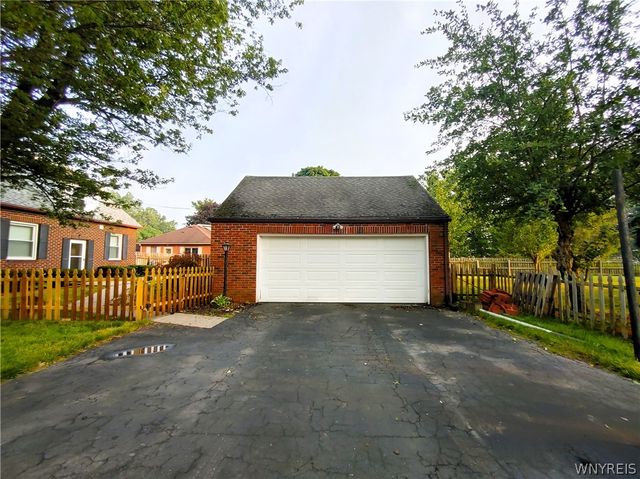 375 Beattie Avenue, Lockport City, NY 14094