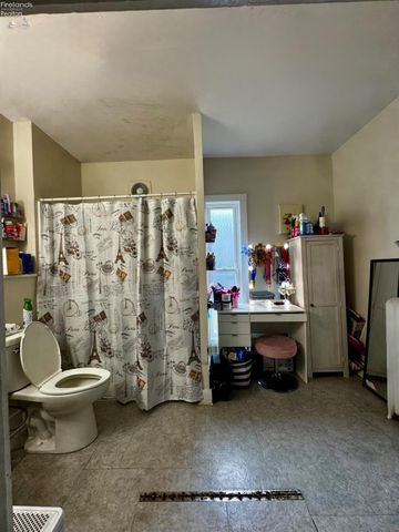 W 1203 Monroe Street, Sandusky, OH 44870