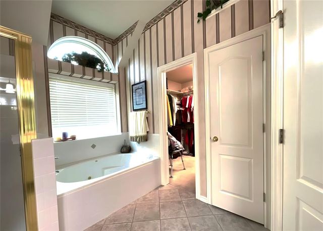 3805 Harrogate Drive, Norman, OK 73072