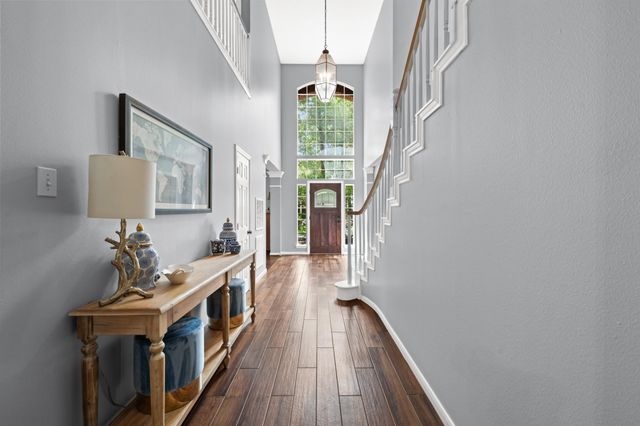 59 N Bluff Creek Circle, The Woodlands, TX 77382
