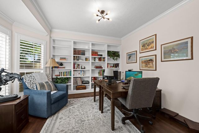 59 N Bluff Creek Circle, The Woodlands, TX 77382