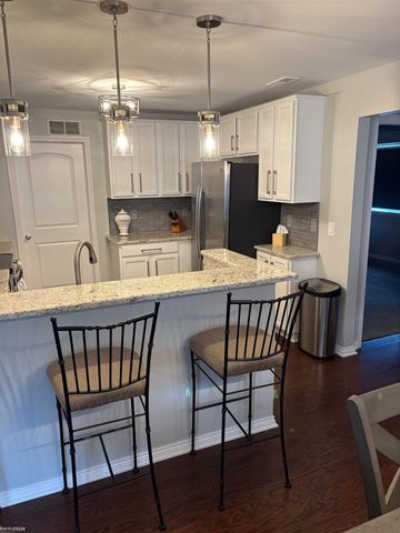 6989 Boulder Pointe Drive, Washington Twp, MI 48094