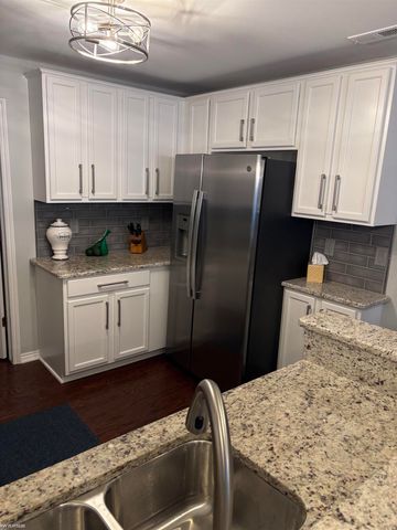 6989 Boulder Pointe Drive, Washington Twp, MI 48094