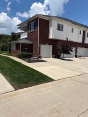6989 Boulder Pointe Drive, Washington Twp, MI 48094