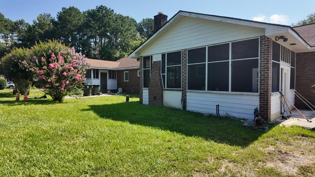 463 Old Moncks Corner, Goose Creek, SC 29445