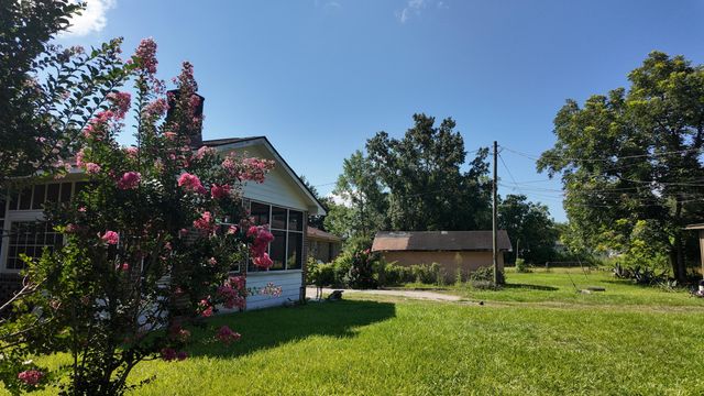 463 Old Moncks Corner, Goose Creek, SC 29445