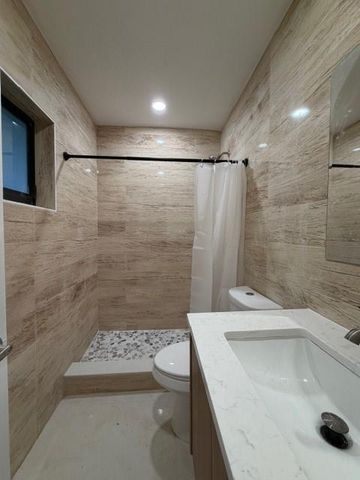53 NE 16th Place, Fort Lauderdale, FL 33305