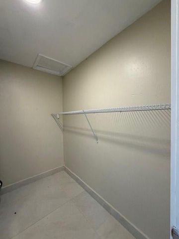 53 NE 16th Place, Fort Lauderdale, FL 33305