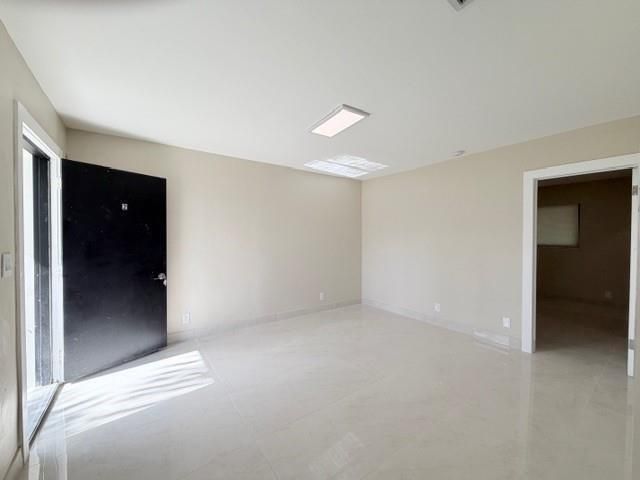 53 NE 16th Place, Fort Lauderdale, FL 33305