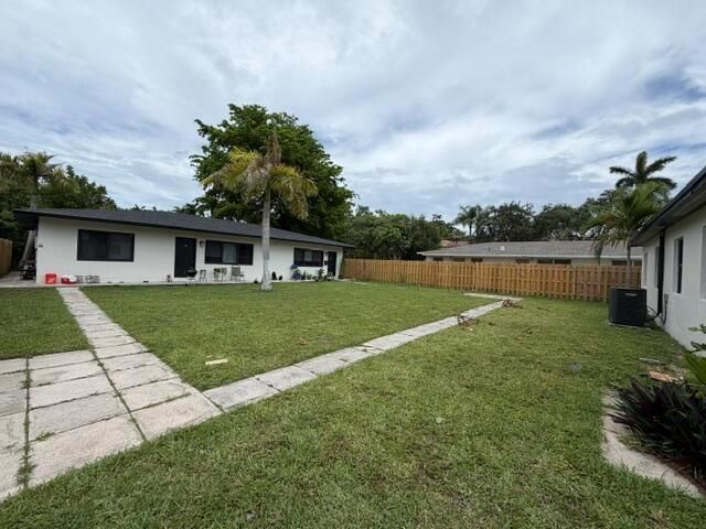 53 NE 16th Place, Fort Lauderdale, FL 33305