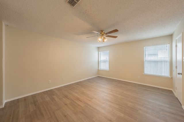 10212 Brea Canyon Road, Fort Worth, TX 76108