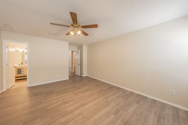 10212 Brea Canyon Road, Fort Worth, TX 76108