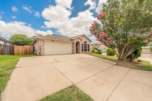 10212 Brea Canyon Road, Fort Worth, TX 76108