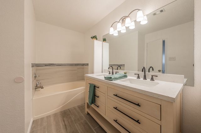 10212 Brea Canyon Road, Fort Worth, TX 76108
