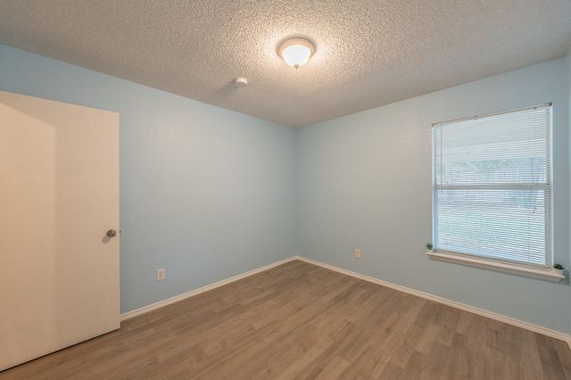 10212 Brea Canyon Road, Fort Worth, TX 76108